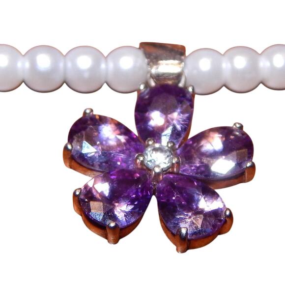 Dainty Faux Pearl W/Purple Rhinestone Flower Pendant Necklace & Earring Set - Picture 3 of 10